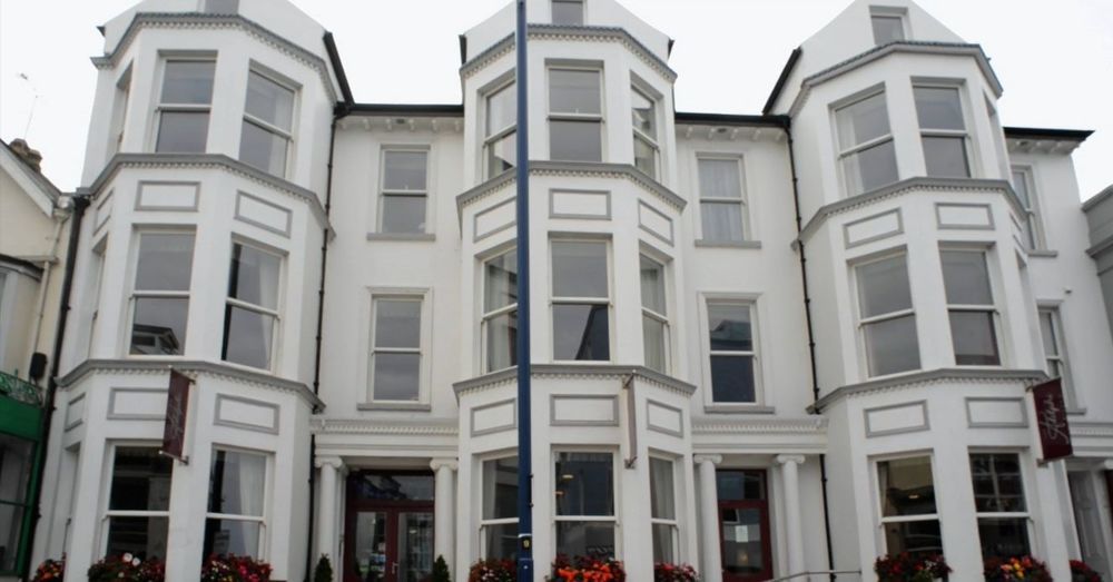 Portrush Adelphi Hotel ภายนอก รูปภาพ The former home of the school, 1–3 St. Mary's Square, Brighton