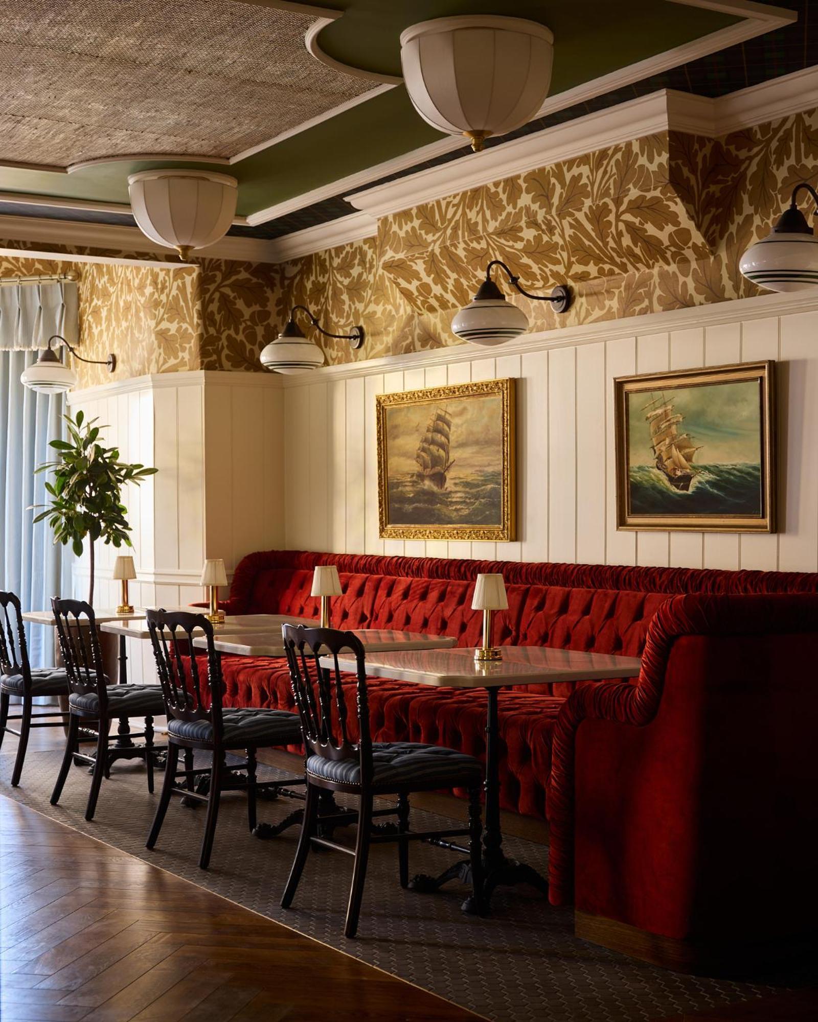 Portrush Adelphi Hotel ภายนอก รูปภาพ