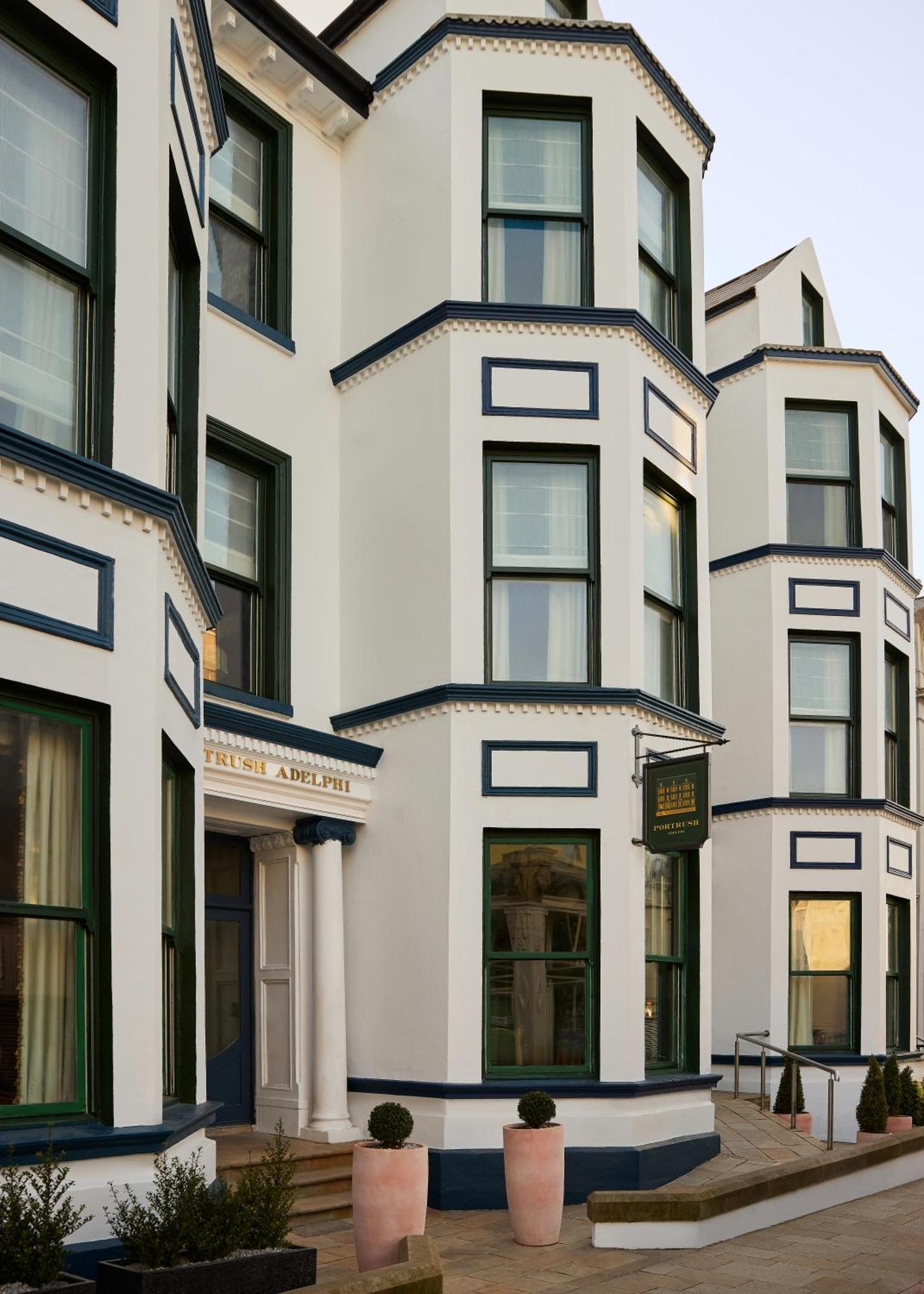 Portrush Adelphi Hotel ภายนอก รูปภาพ